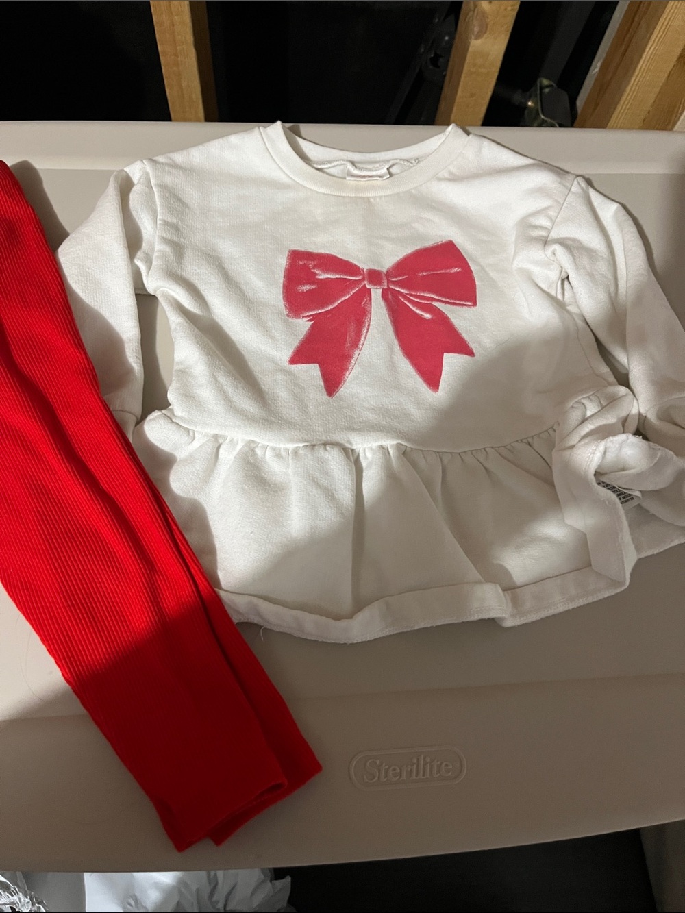Cat & Jack White Peplum Sweatshirt with Pink Bow Graphic
